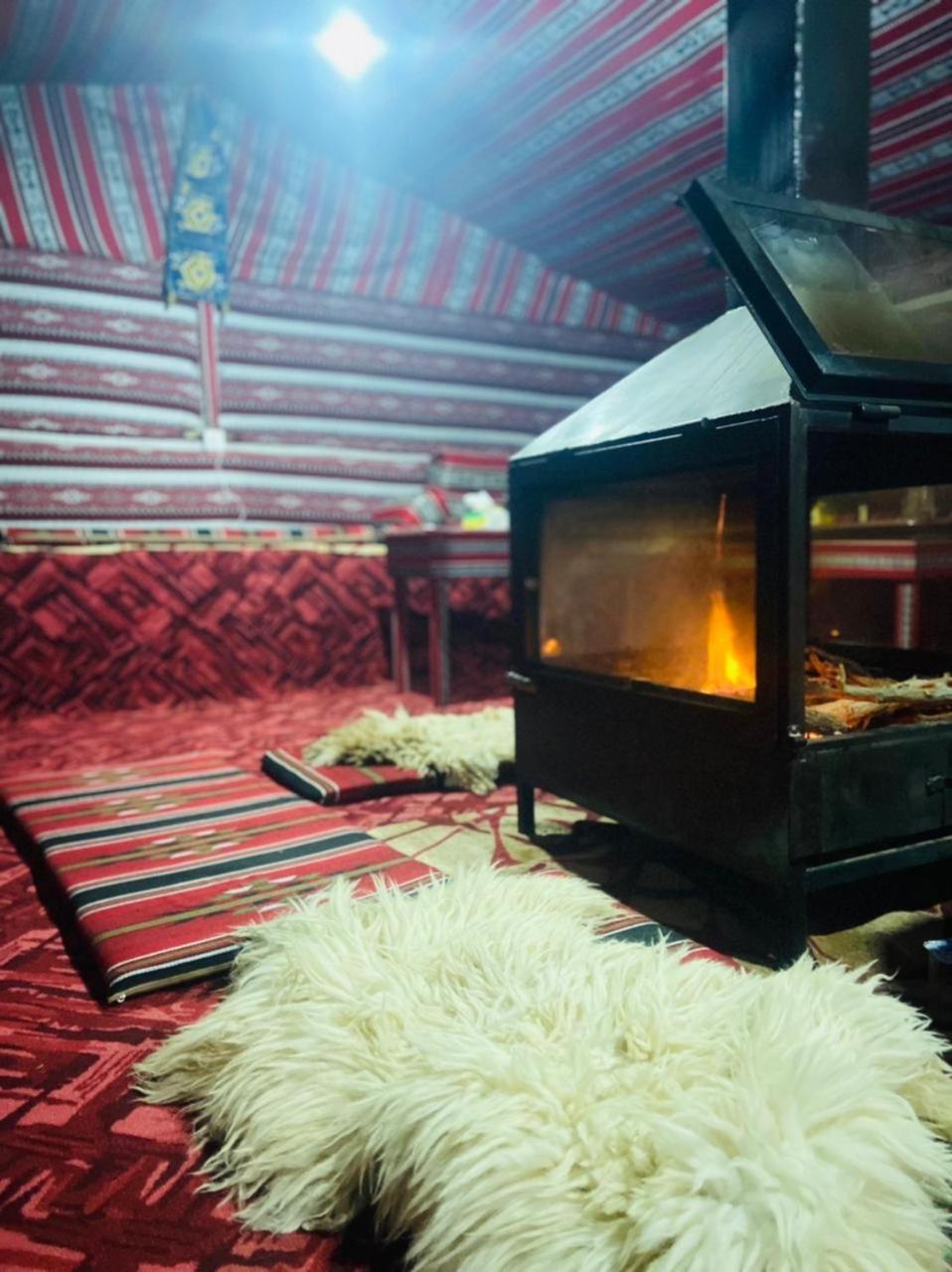 Wadi Rum Bedouin Heart Camp Esterno foto
